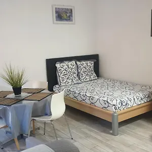  Apartment Petit Coin Ensoleille France